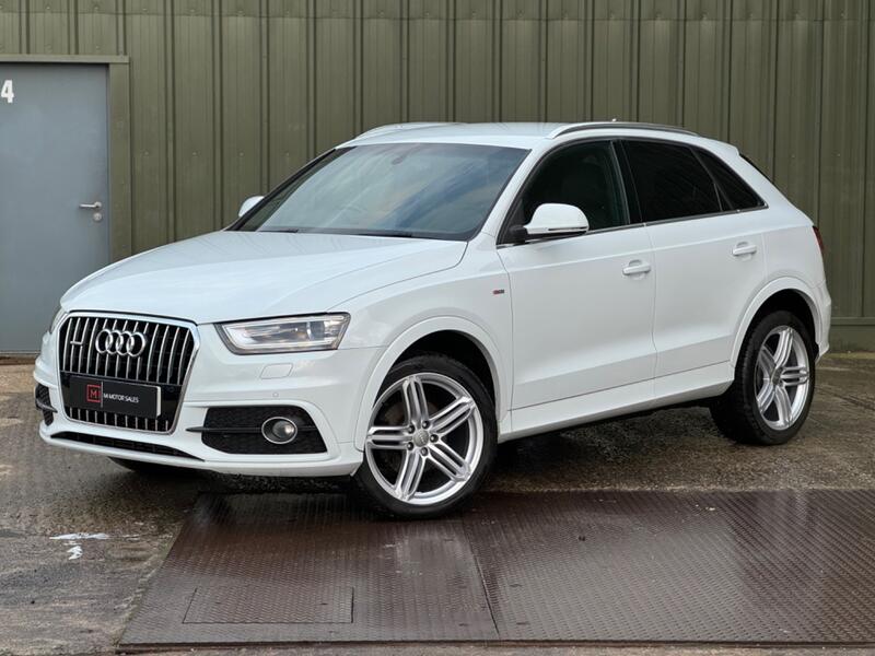 View AUDI Q3 2.0 TDI S line