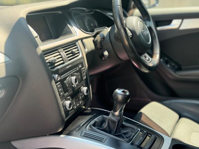 AUDI A4 AVANT