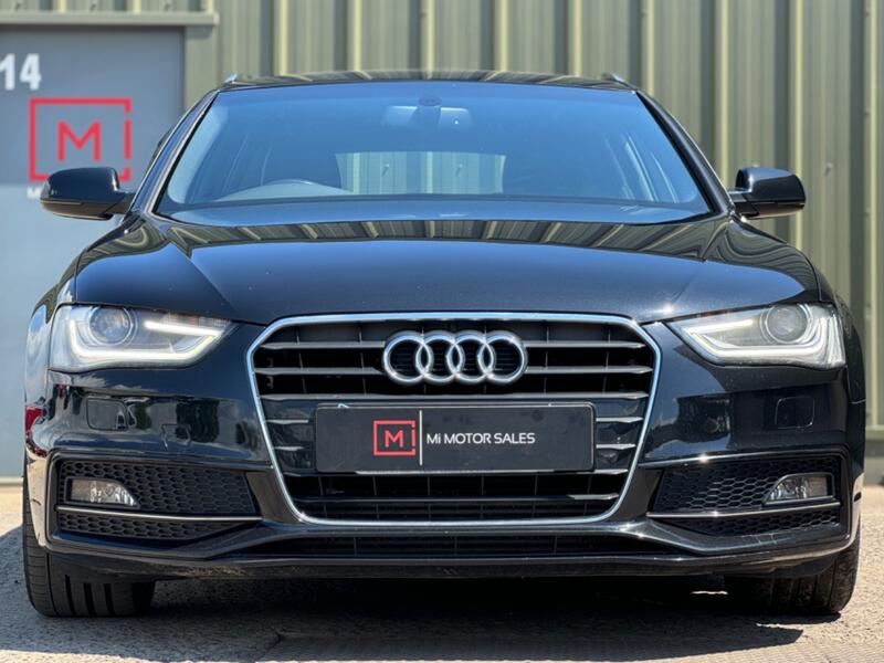 AUDI A4 AVANT
