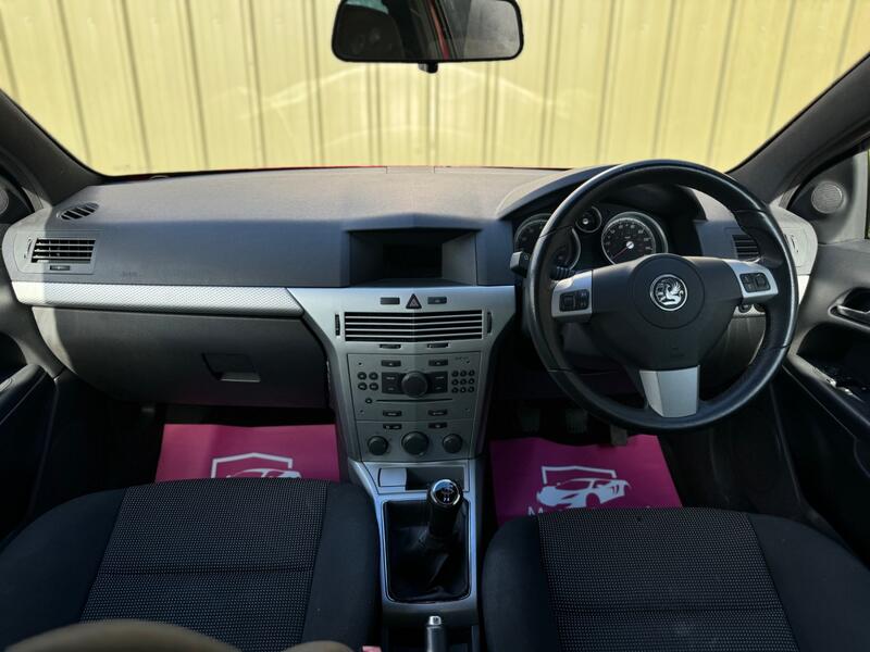 View VAUXHALL ASTRA 1.6 i 16v SRi