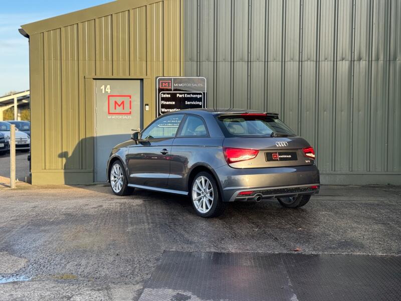 AUDI A1