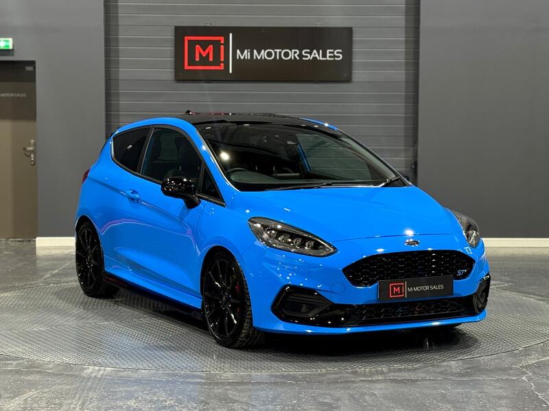 View FORD FIESTA 1.5 Fiesta ST Edition 3 Door 1.5L EcoBoost 200PS FWD 6 Speed Manual