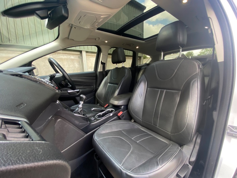 FORD KUGA