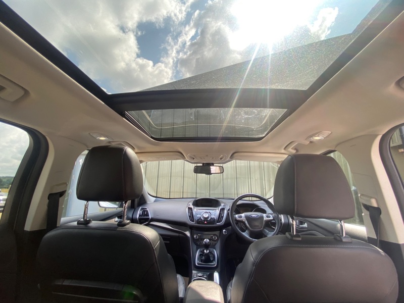 FORD KUGA