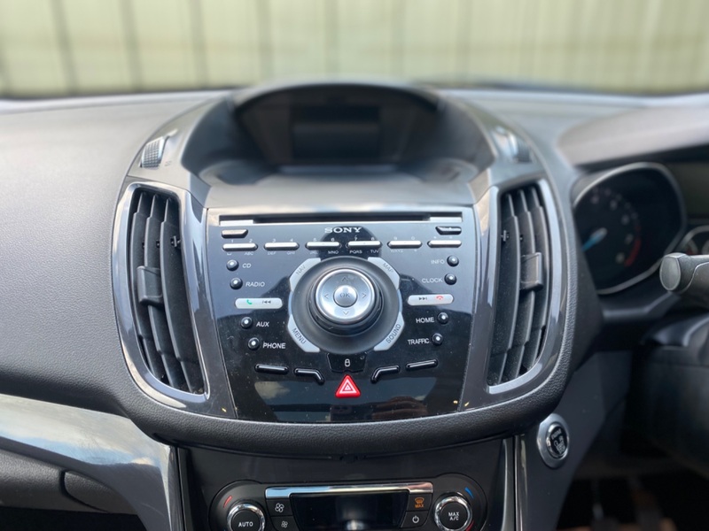FORD KUGA